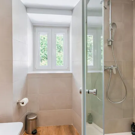 아파트 3bdr In Graca By Lovelystay 리스본