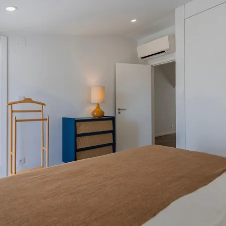 3bdr In Graca By Lovelystay 아파트 *