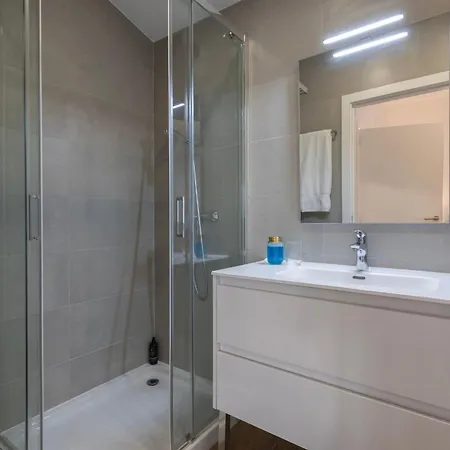 3bdr In Graca By Lovelystay