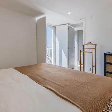 Apartamento 3bdr In Graça By Lovelystay Lisboa