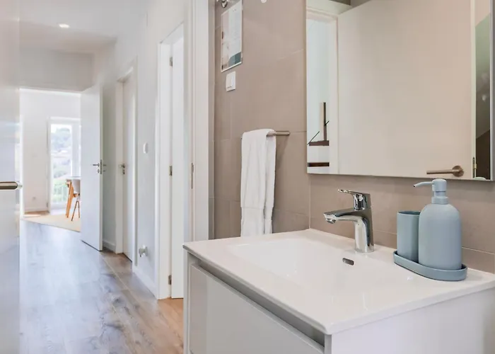 3bdr In Graca By Lovelystay Lägenhet