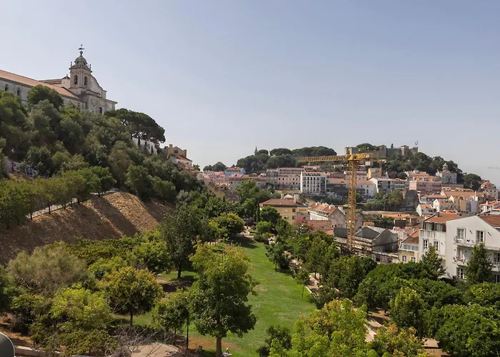 3bdr In Graca By Lovelystay Lägenhet *