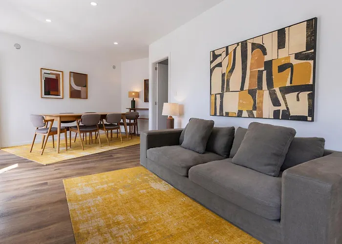 Lägenhet 3bdr In Graca By Lovelystay