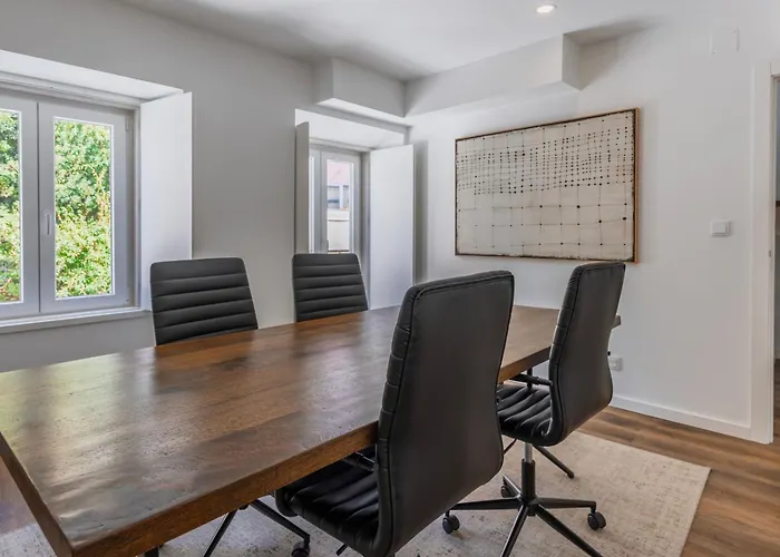 3bdr In Graca By Lovelystay