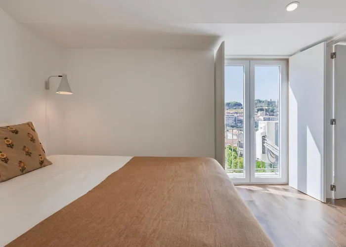 3bdr In Graca By Lovelystay Lägenhet