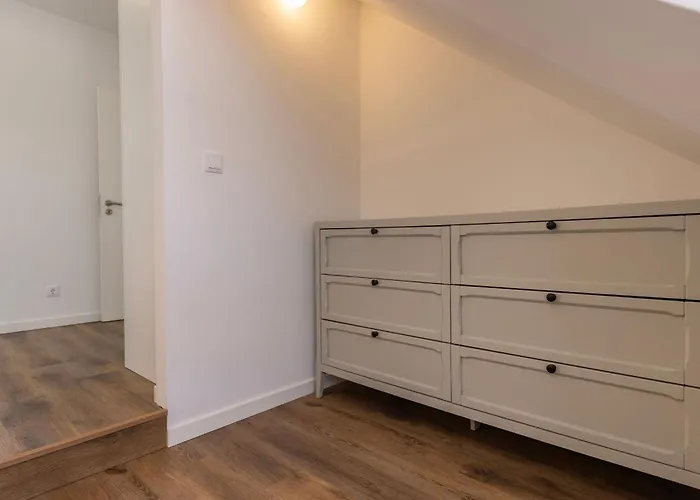 3bdr In Graca By Lovelystay Lägenhet *