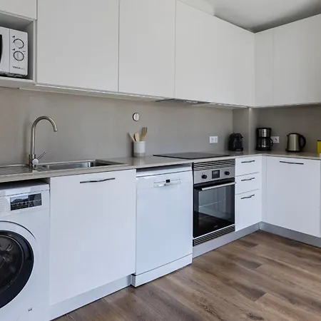 3bdr In Graca By Lovelystay Lisbona